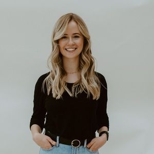 Meet your Posher, Nia